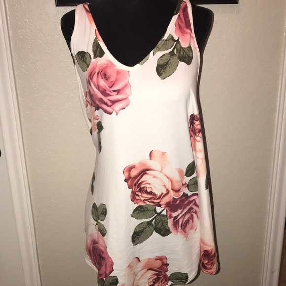 Tops - Tank top bundle deal!!!